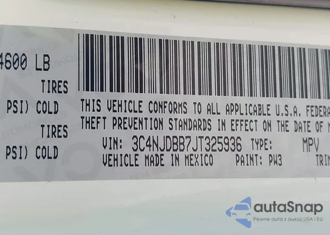 2018 Jeep Compass Latitude 4X4 z USA, uszkodzony, nr VIN 3C4NJDBB7JT325936